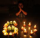 Suva Fiji, 1 and a half year old Avi joined her family in observing a moment of silence for the ... / &copy;: WWF SPPO